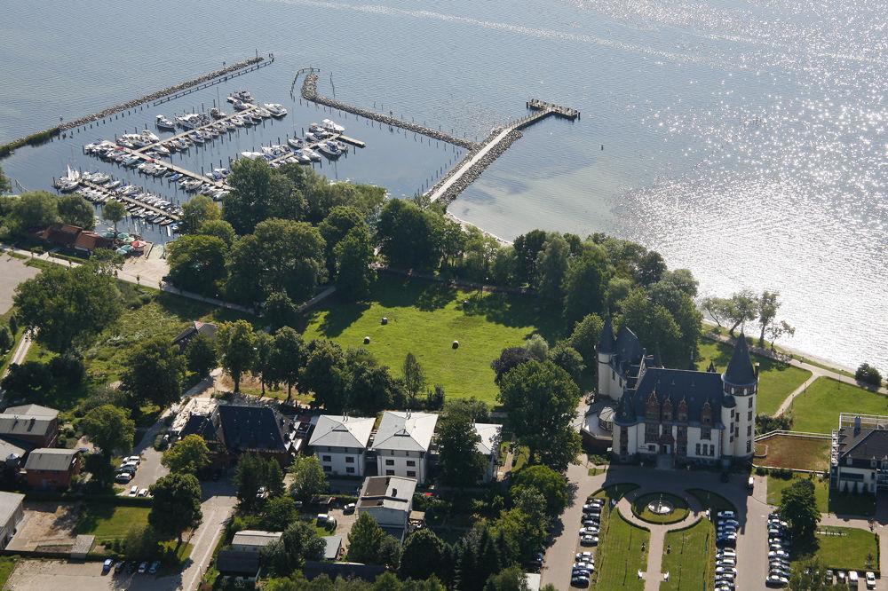 Seehotel Schloss Klink Exterior photo