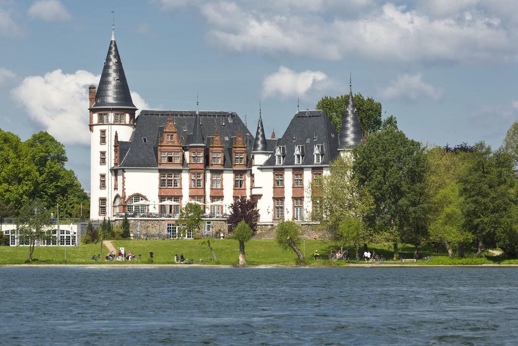 Seehotel Schloss Klink Exterior photo