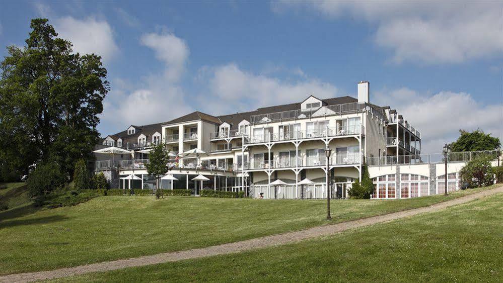 Seehotel Schloss Klink Exterior photo